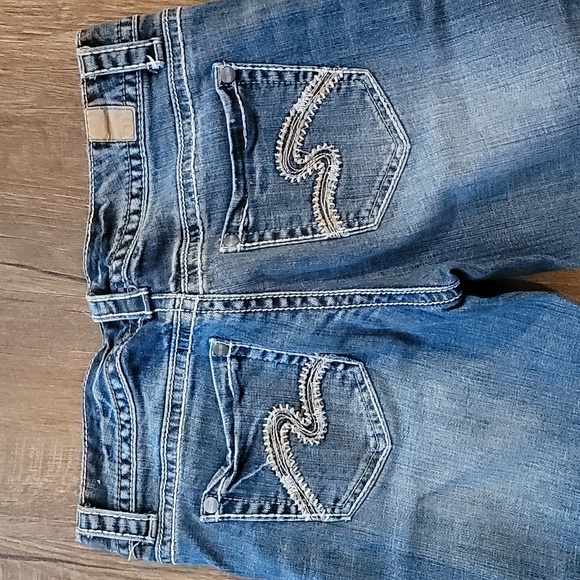 Maurices capris size 5/6 - Picture 2 of 8